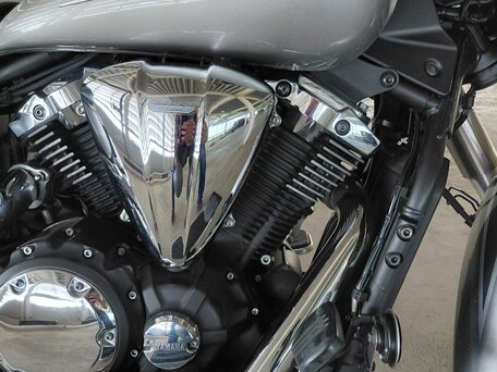 2007 Yamaha XVS1300, серебристый, 599999 рублей, вид 2