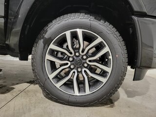 2026 Ram 1500 Crew Cab eTorque V Рестайлинг, чёрный, 12421162 рублей, вид 3