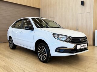 2026 Lada (ВАЗ) Granta I Рестайлинг, белый, 1324000 рублей, вид 2