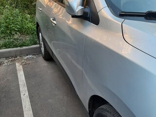 2011 Hyundai ix35 I, серебристый, 990000 рублей, вид 2