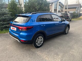 2020 Kia Rio X-Line IV, синий, 1750000 рублей, вид 5