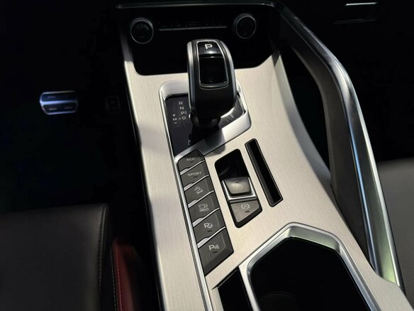 2020 Geely Coolray I, красный, 1530000 рублей - вид 21