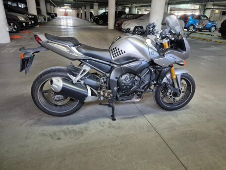 2006 Yamaha FZ1, серебристый, 560000 рублей, вид 5