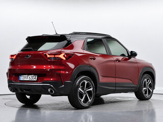 2022 Chevrolet TrailBlazer III, пурпурный, 1650000 рублей, вид 3