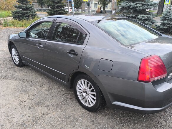 2004 Mitsubishi Galant IX, серый, 425000 рублей - вид 4