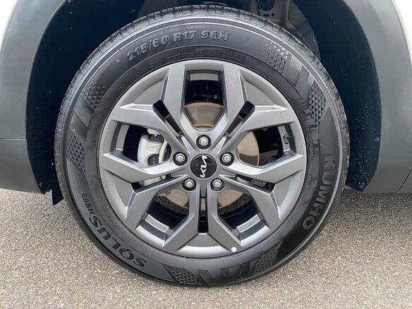 2023 Kia Seltos I Рестайлинг, белый, 1870005 рублей - вид 6