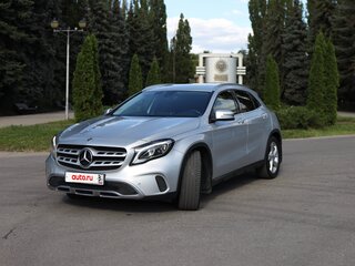 2019 Mercedes-Benz GLA 200 I (X156) Рестайлинг, серебристый, 2500000 рублей, вид 1
