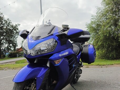 2010 Kawasaki GTR 1400 (Concours 14), синий, 730000 рублей, вид 2