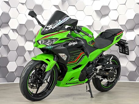 2024 Kawasaki Ninja 400, зелёный, 677000 рублей, вид 2