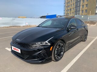 2021 Kia K5 III, чёрный, 2435000 рублей, вид 2