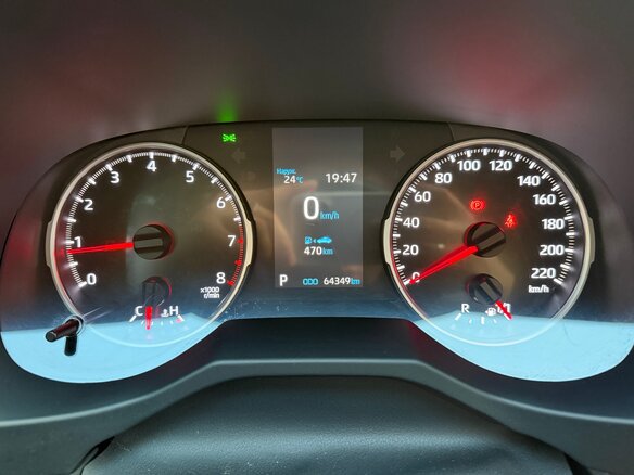 2020 Toyota RAV4 V (XA50), белый - вид 12