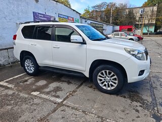 2013 Toyota Land Cruiser Prado 150 Series, белый, 2550000 рублей, вид 3