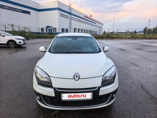 2014 Renault Megane III Рестайлинг, белый, 598000 рублей, вид 2