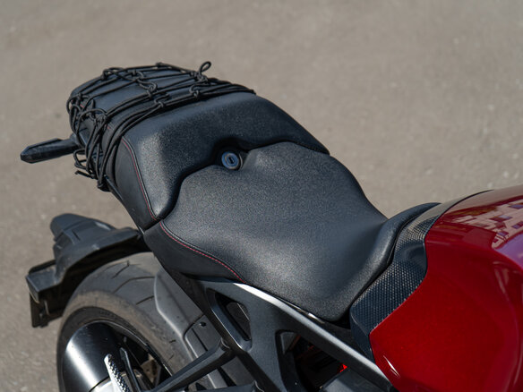 2018 Honda CB 1000R, красный, 820000 рублей - вид 16