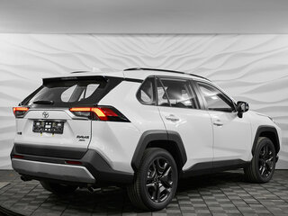 2025 Toyota RAV4 V (XA50), белый, 4150000 рублей, вид 4