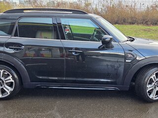 2022 Mini Countryman Cooper S II Рестайлинг, чёрный, 3700000 рублей, вид 2