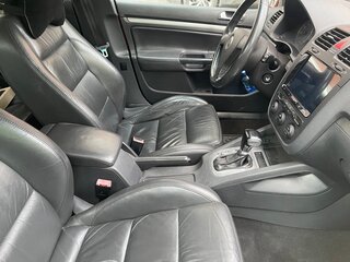 2004 Volkswagen Golf V, пурпурный, 410000 рублей, вид 5