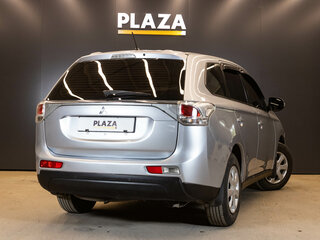 2013 Mitsubishi Outlander III, серебристый, 1125000 рублей, вид 4
