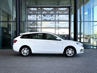 2017 Lada (ВАЗ) Vesta SW I, белый, 599000 рублей, вид 3