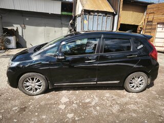 2018 Honda Fit III Рестайлинг, чёрный, 1250000 рублей, вид 4