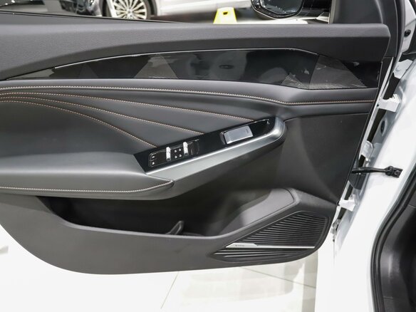 2026 Geely Preface I, белый - вид 9