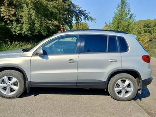 2011 Volkswagen Tiguan I Рестайлинг, серебристый, 1050000 рублей, вид 2