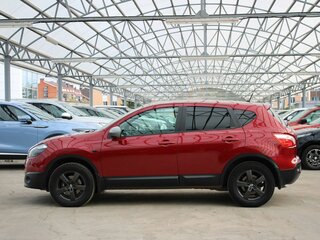 2011 Nissan Qashqai I Рестайлинг, красный, 990000 рублей, вид 2