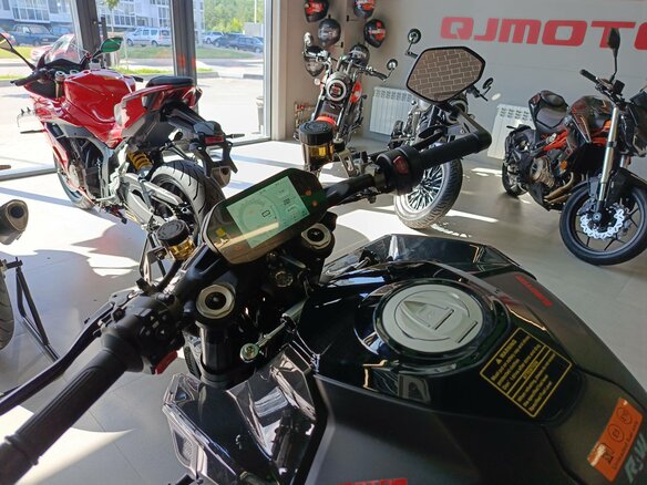 2026 QJMotor SRK 921, чёрный, 1090000 рублей - вид 6