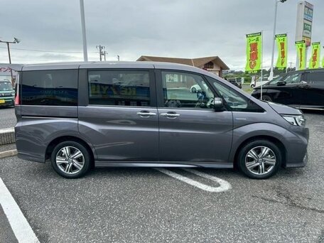 2016 Honda Stepwgn Spada V, серый, 1600000 рублей, вид 3