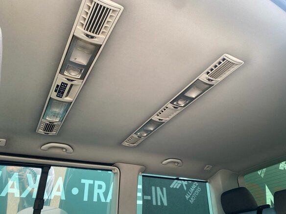 2007 Volkswagen Multivan T5, голубой, 1865000 рублей - вид 12