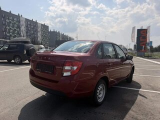 2026 Lada (ВАЗ) Granta I Рестайлинг, красный, 1007000 рублей, вид 4