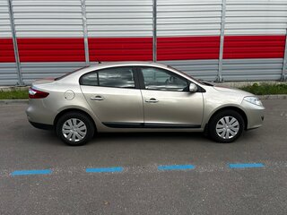 2012 Renault Fluence I, бежевый, 700000 рублей, вид 5