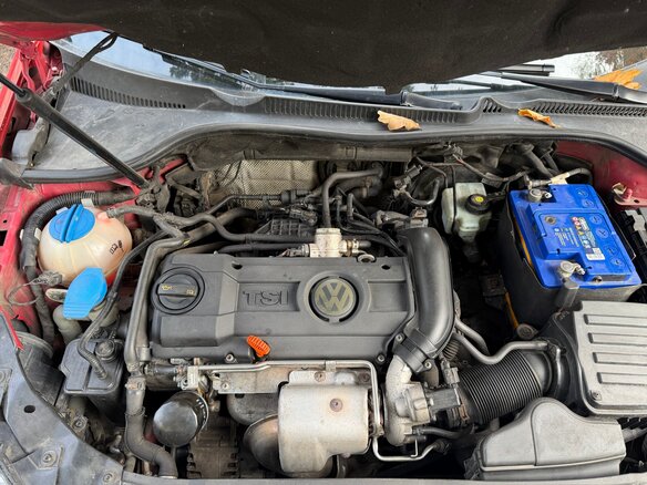 2011 Volkswagen Golf VI, красный, 1030000 рублей - вид 12