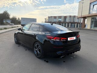 2019 Kia Optima IV Рестайлинг, чёрный, 2300000 рублей, вид 4