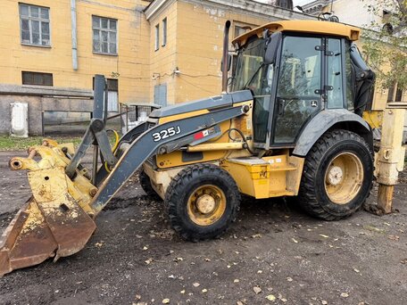 2011 John Deere 325J, 2450000 рублей, вид 2
