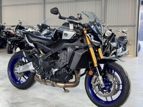 2024 Yamaha MT-09 (FZ-09), синий, 1470000 рублей, вид 1