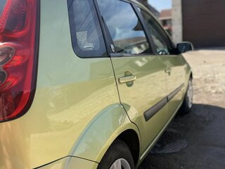 2006 Ford Fiesta Mk5, зелёный, 380000 рублей, вид 3