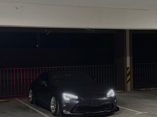 2018 Toyota GT86 I Рестайлинг, серый, 3500000 рублей, вид 4