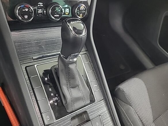 2023 Skoda Superb III Рестайлинг, серый, 2499000 рублей - вид 14