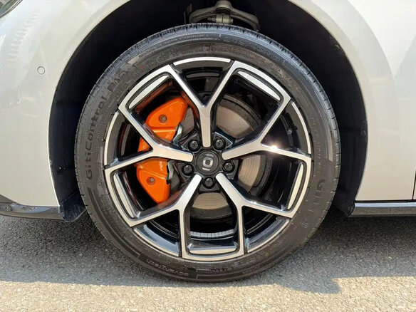2025 Changan Qiyuan A06 28.39 kWh, серебристый, 2430000 рублей - вид 10