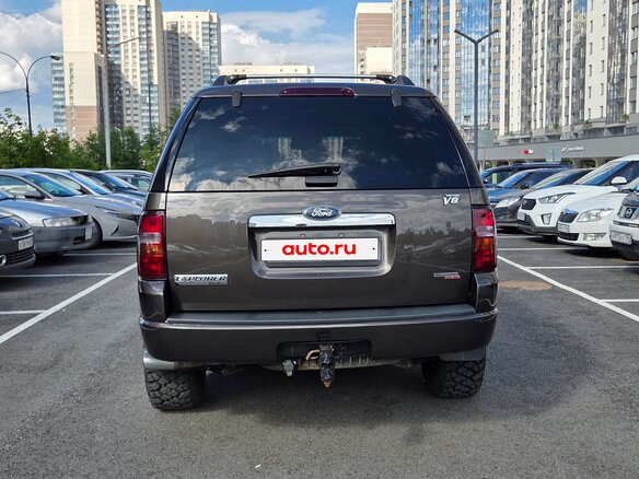 2007 Ford Explorer IV, серый, 1850000 рублей - вид 4