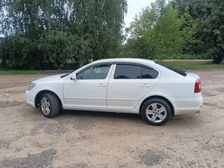 2013 Skoda Octavia II (A5) Рестайлинг, белый, 950000 рублей, вид 5