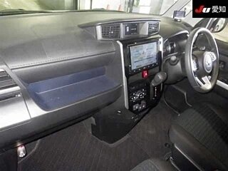 2023 Toyota Roomy I Рестайлинг, белый, 1100000 рублей, вид 3