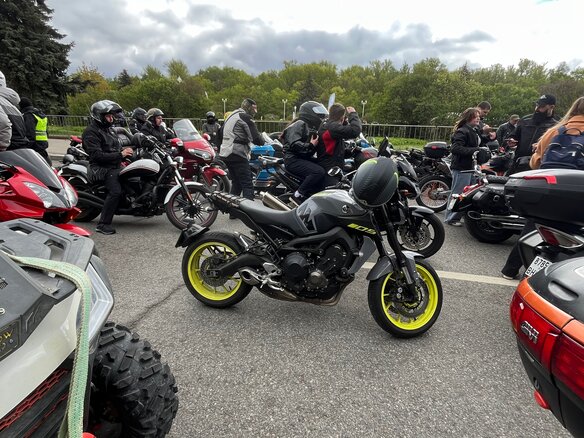 2017 Yamaha MT-09 (FZ-09), серый, 850000 рублей - вид 5