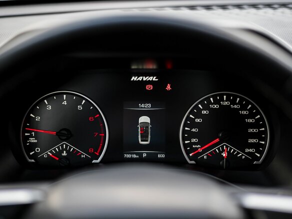 2023 Haval Jolion I, серый, 1599000 рублей - вид 4