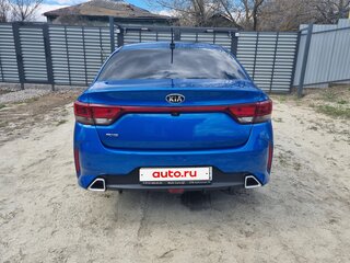 2021 Kia Rio IV Рестайлинг, синий, 1350000 рублей, вид 3