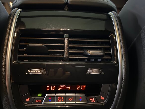2024 BMW X6 40i III (G06) Рестайлинг, зелёный, 15795000 рублей - вид 15