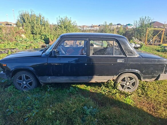 2010 Lada (ВАЗ) 2107, чёрный, 90000 рублей - вид 1