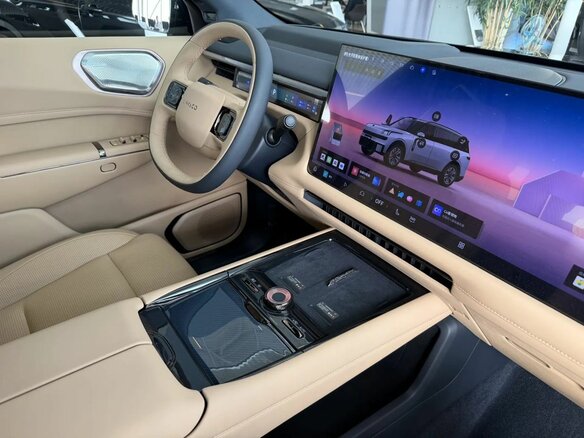 2026 Lynk & Co 900, чёрный, 8050000 рублей - вид 24