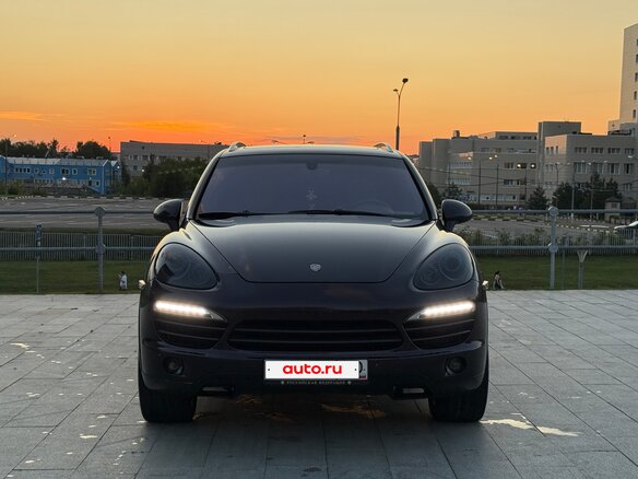 2011 Porsche Cayenne Diesel II (958), фиолетовый
